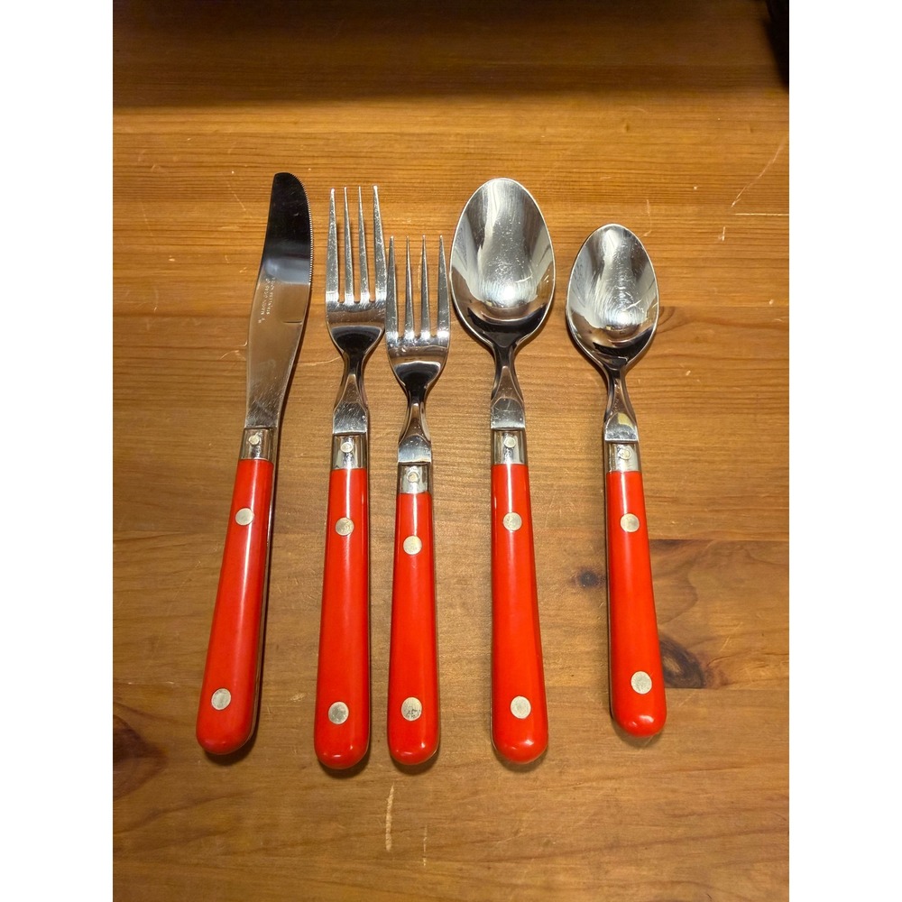 Mardi Gras Stainless Flatware Red Handles 40 Pc Set Service for 8